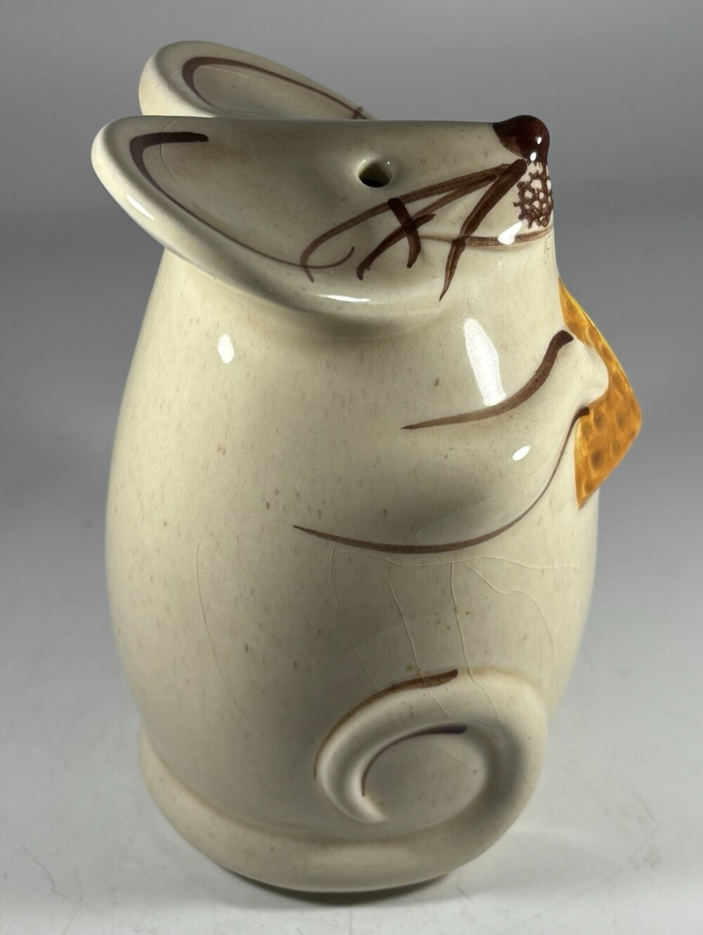 Vintage Ceramic Mouse Cheese Parmesan Shaker N.S. Gustin Kitschy Kitchen Decor - Picture 4 of 6